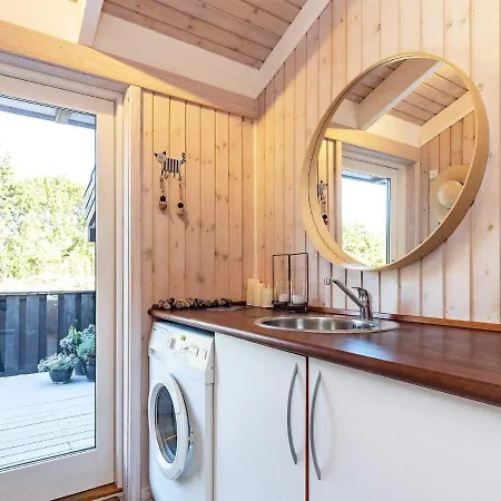 Three-bedroom In 56 Ålbæk