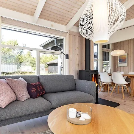 Three-bedroom In 56 Holiday home Aalbaek