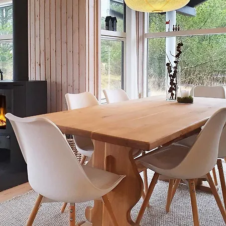 Lakefront Retreat - By Traum بيت للعطل *