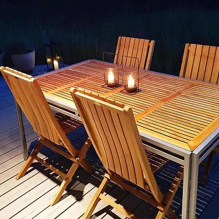 بيت للعطل Lakefront Retreat - By Traum *